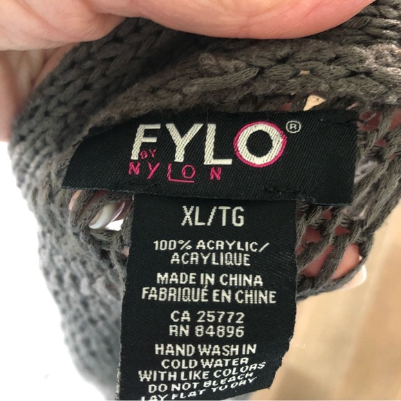 FYLO Cardigan - Picture 6 of 9